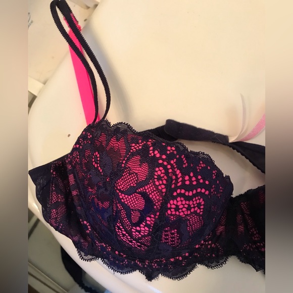 NWOT Victoria's Secret PINK Balconette Bra - Picture 4 of 11